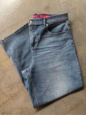 Spanx SPANXshape® Authentic 360
90s Straight Leg Jeans